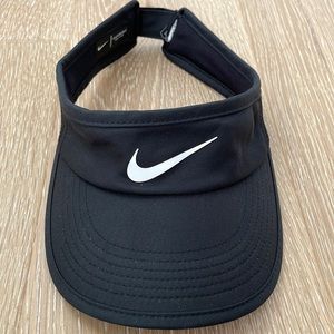 Nike Accessories Nike Featherlight Drifit Black Golf Visor With Adjustable Straps Poshmark